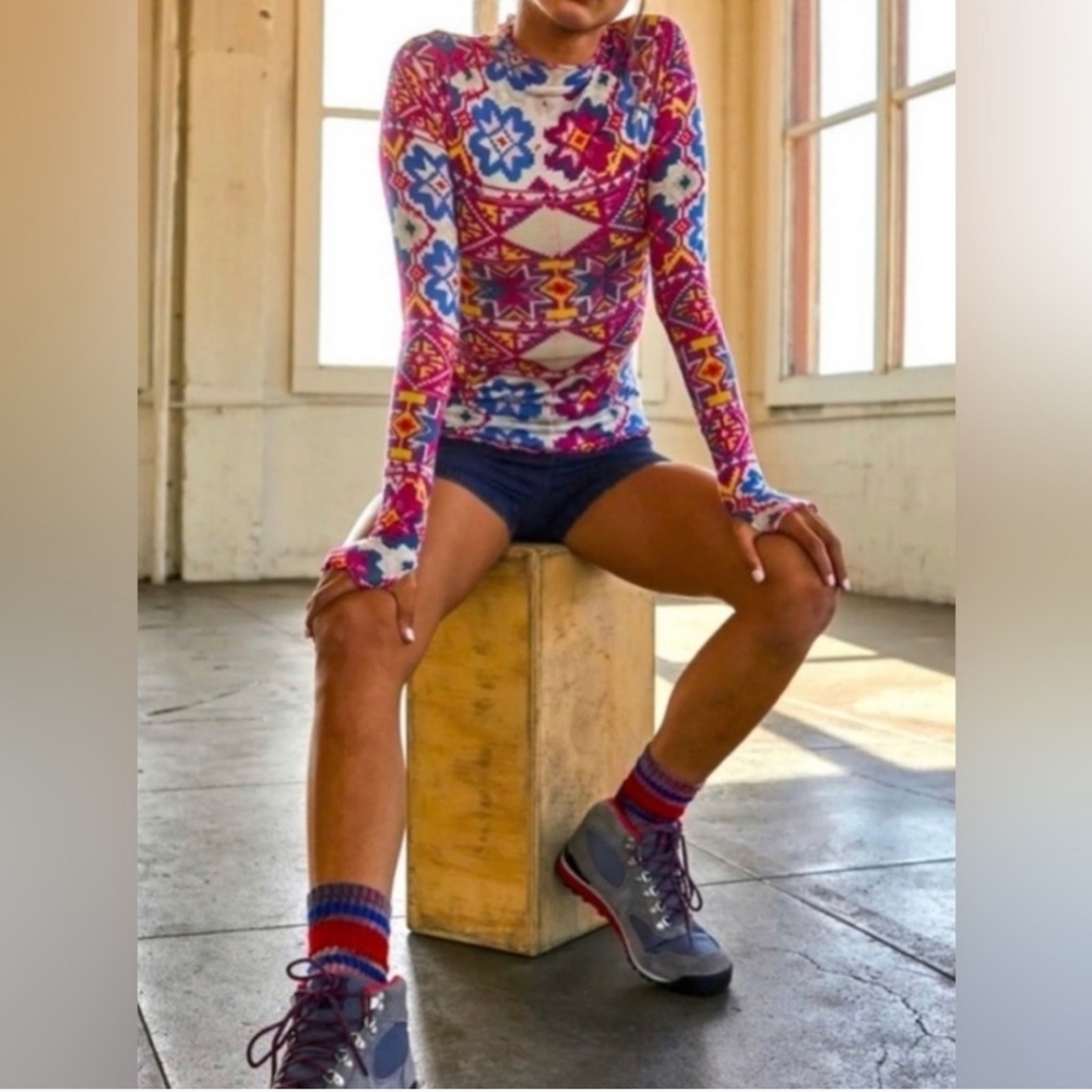 Free People Movement High Jump Top Large Fairisle Magenta thumbholes Brand New